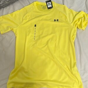 Under Armour large shirt